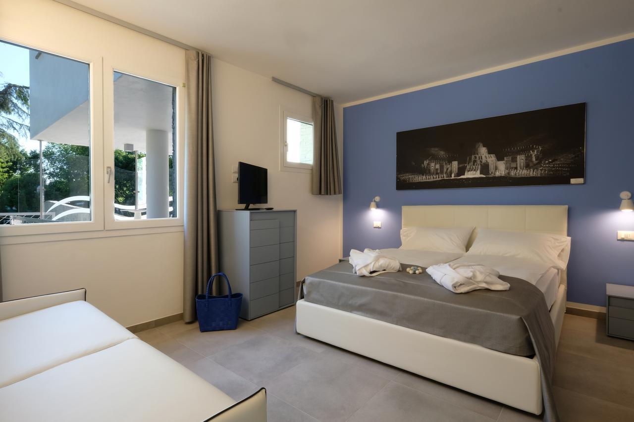 Relais Villa Clodia ลาซีเซ ภายนอก รูปภาพ